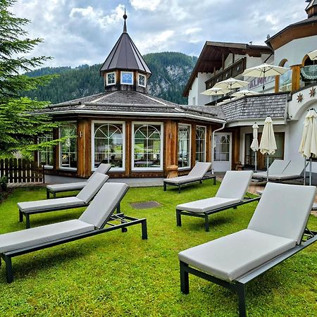 Berghotel Almrausch Berwang Exterior photo